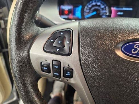 Used 2019 Ford Taurus SEL w/ Equipment Group 201A image 11