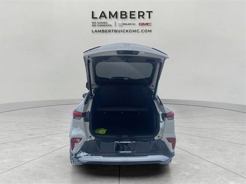 New 2026 Buick Envista Sport Touring w/ Studio Series image 18