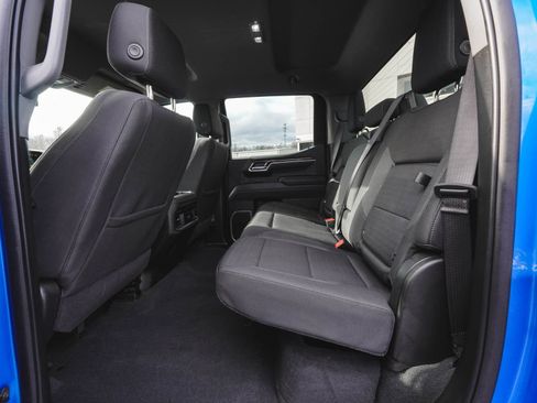 Used 2025 Chevrolet Silverado 1500 RST image 32