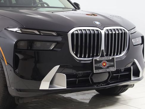 Used 2023 BMW X7 xDrive40i w/ Premium Package image 42