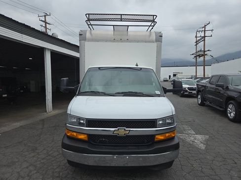 Used 2021 Chevrolet Express 3500 w/ Power Convenience Package RWD image 10