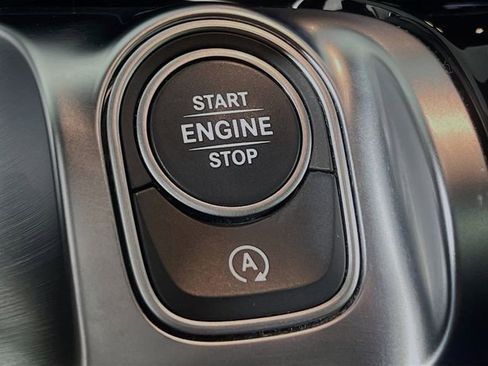 Used 2021 Mercedes-Benz GLB 35 AMG 4MATIC image 19