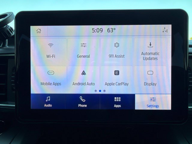 Used 2020 Ford Explorer XLT w/ Equipment Group 202A AWD/4WD image 34