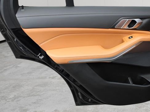 Used 2023 BMW X5 xDrive40i w/ Premium Package image 21