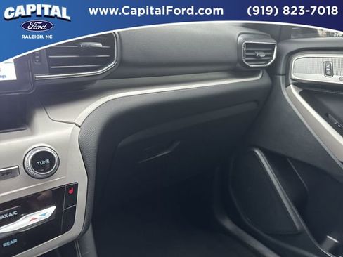 Certified 2023 Ford Explorer XLT w/ Equipment Group 202A image 27
