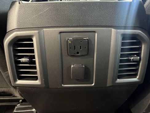 Used 2016 Ford F150 XLT w/ Equipment Group 302A Luxury AWD/4WD image 31