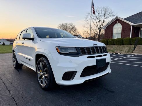 Used 2018 Jeep Grand Cherokee Trackhawk image 8