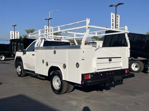 New 2024 GMC Sierra 3500 Pro image 7