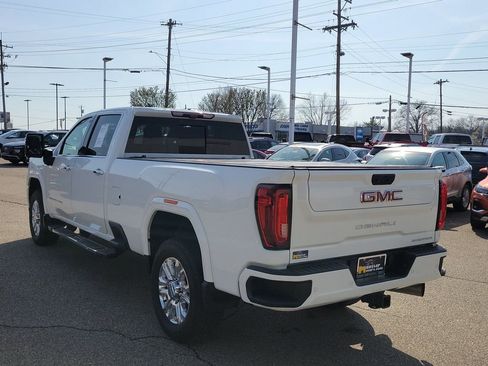Used 2021 GMC Sierra 3500 Denali w/ Denali Ultimate Package AWD/4WD image 3