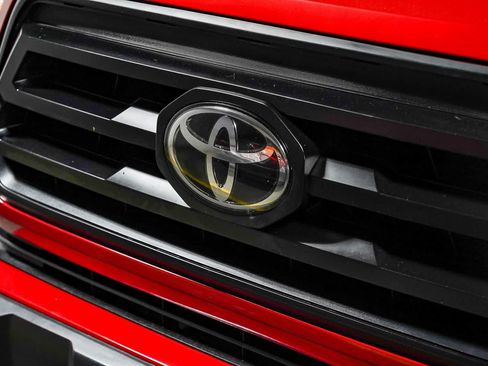 Certified 2022 Toyota Tacoma SR w/ SX Package RWD image 8