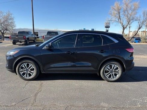 Used 2021 Ford Escape SEL w/ Technology Package image 2