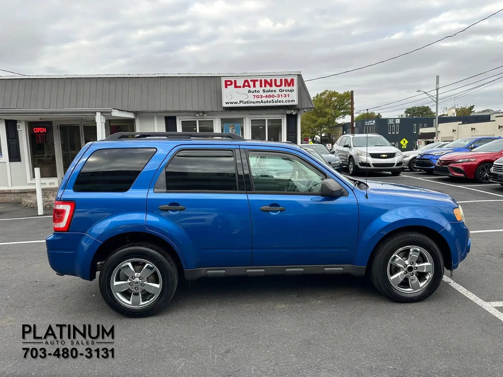 Used 2012 Ford Escape XLT AWD/4WD image 2