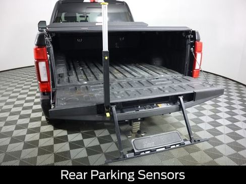 Used 2022 Ford F250 Lariat w/ Black Appearance Package image 44