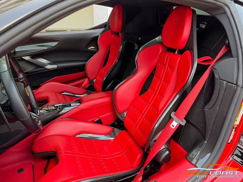 Used 2021 Ferrari SF90 Stradale image 18