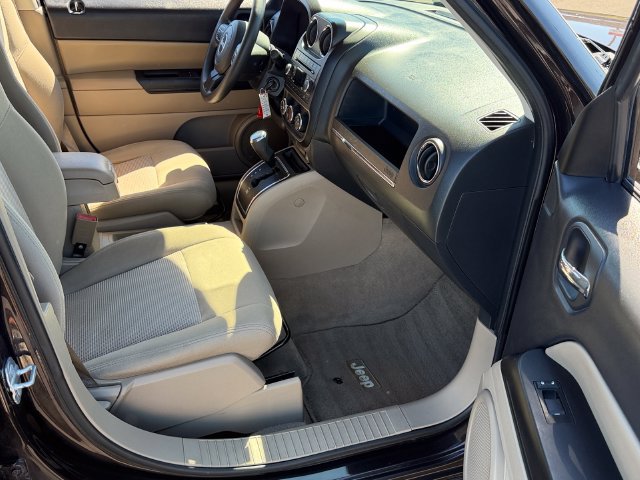 Used 2014 Jeep Patriot Sport w/ Power Value Group FWD image 23