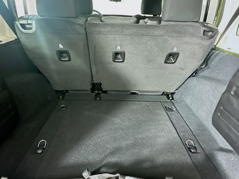 Certified 2022 Jeep Wrangler Unlimited Sport image 28