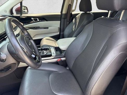 Used 2024 Kia Carnival SX Prestige FWD image 14
