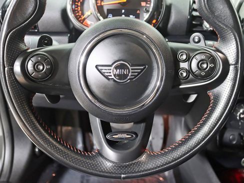 Used 2019 MINI Cooper Clubman S image 14