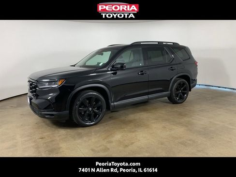 Used 2025 Honda Pilot Black Edition image 1