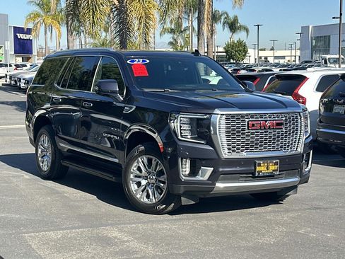 Used 2023 GMC Yukon Denali image 1