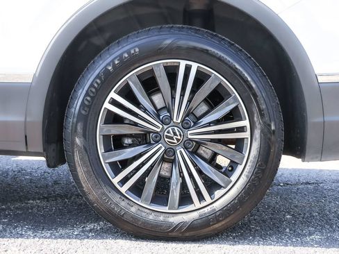 Certified 2024 Volkswagen Tiguan Wolfsburg Edition AWD/4WD image 15
