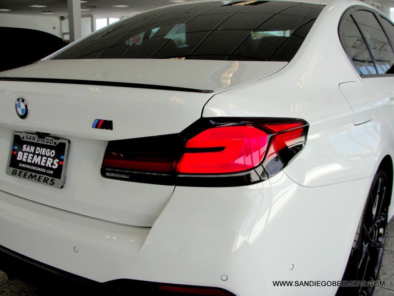 Used 2023 BMW 540i w/ M Sport Package RWD image 11
