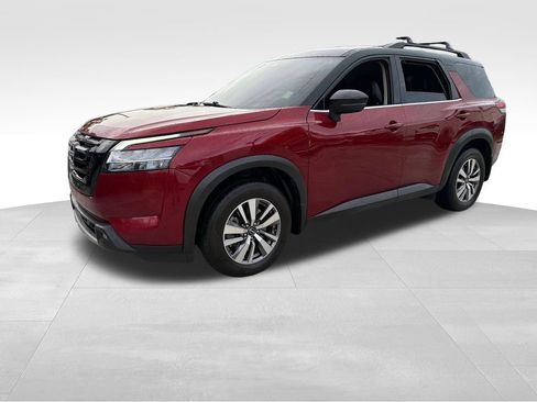 Used 2022 Nissan Pathfinder SL FWD image 3