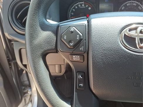 Used 2020 Toyota Tacoma SR AWD/4WD image 16
