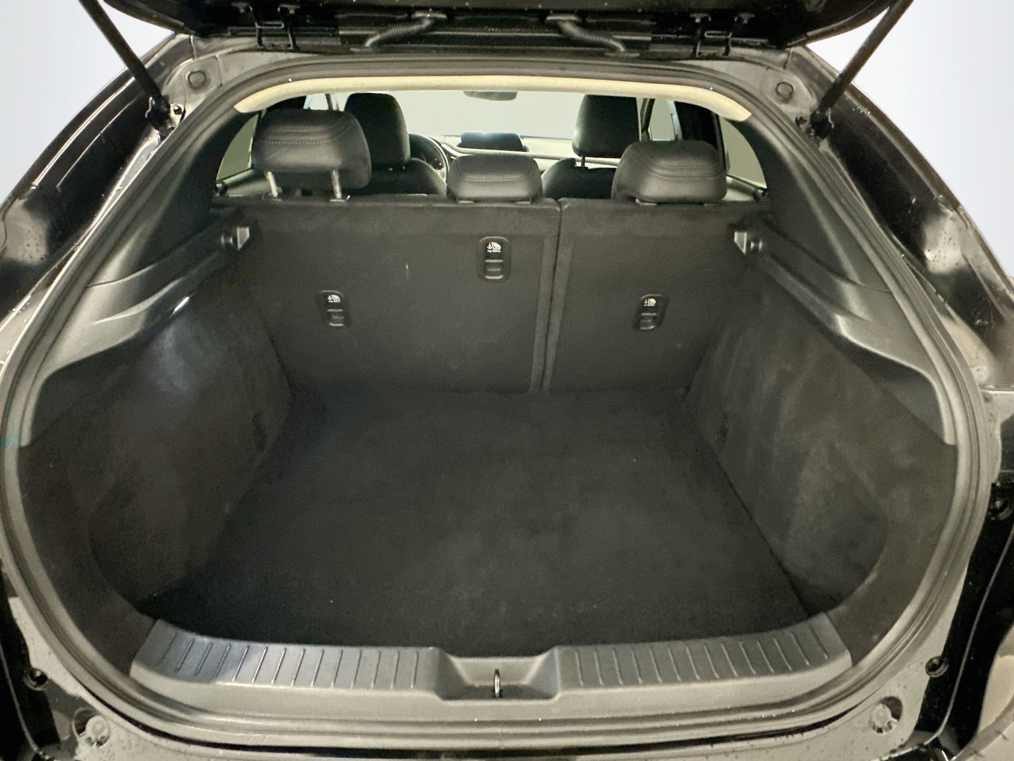 Used 2025 MAZDA CX-30 AWD 2.5 S w/ Preferred Package image 31