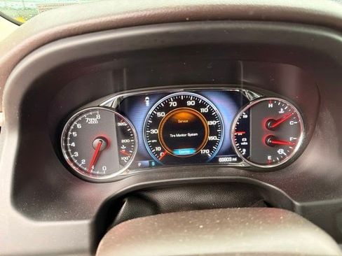 Used 2019 GMC Acadia Denali w/ Technology Package AWD/4WD image 10