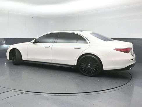 Used 2022 Mercedes-Benz S 500 4MATIC image 5