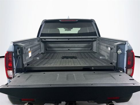 Used 2024 Honda Ridgeline Sport image 16
