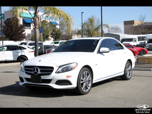 Used 2018 Mercedes-Benz C 350e Sedan w/ Premium Package image 3