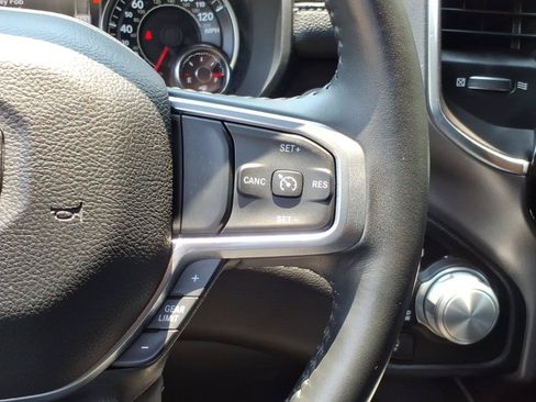 Used 2023 RAM 1500 Laramie AWD/4WD image 18