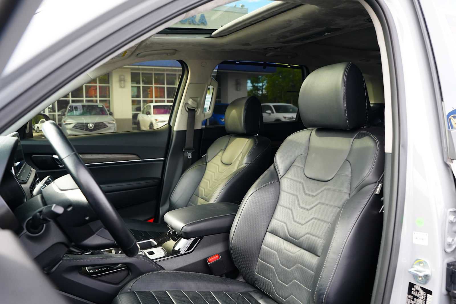 Used 2022 Kia Telluride SX w/ SX Prestige Package AWD/4WD image 15