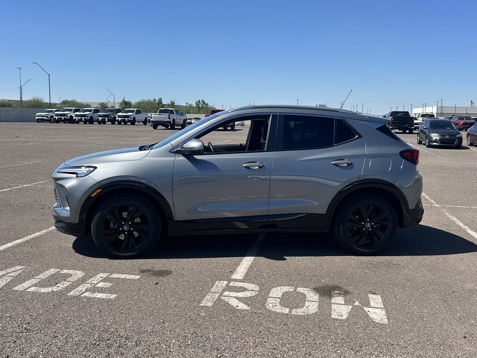 Certified 2024 Buick Encore GX Sport Touring w/ Advanced Technology Package FWD image 2