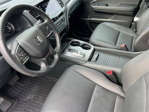 Used 2023 Honda Passport EX-L image 10