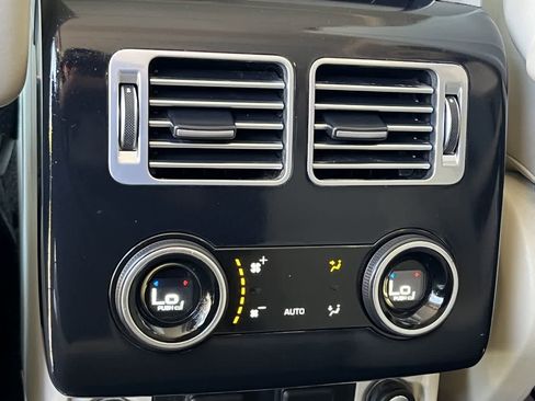 Used 2019 Land Rover Range Rover HSE AWD/4WD image 15