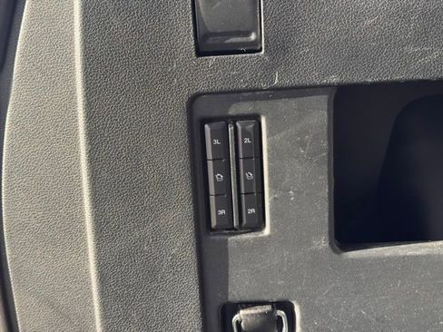 Used 2019 Ford Expedition Platinum image 34