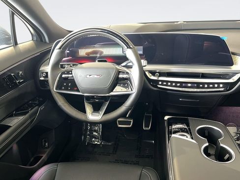 New 2026 Cadillac Lyriq V AWD/4WD image 11