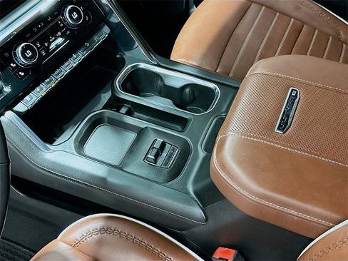 Used 2024 GMC Sierra 2500 Denali Ultimate image 17