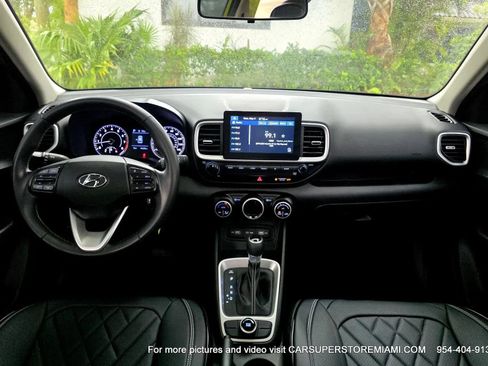 Used 2022 Hyundai Venue SEL FWD image 28