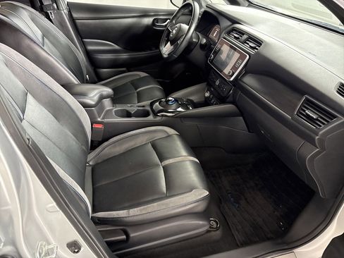 Used 2019 Nissan Leaf SL Plus w/ Protection Package image 40