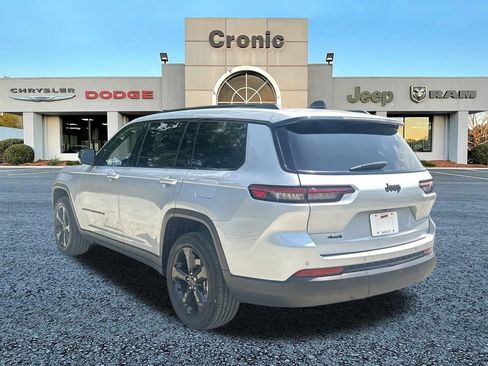 Used 2023 Jeep Grand Cherokee L Laredo AWD/4WD image 5