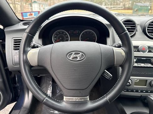 Used 2008 Hyundai Tiburon image 18