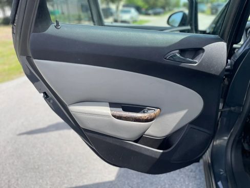 Used 2012 Buick Verano Convenience FWD image 29