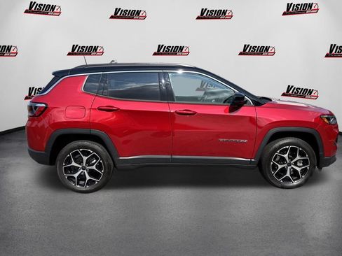 Used 2026 Jeep Compass Limited AWD/4WD image 4