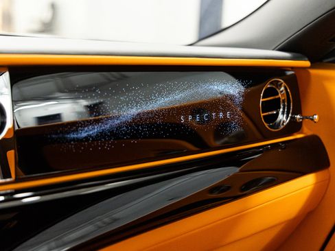 New 2026 Rolls-Royce Spectre image 33