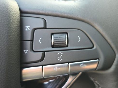 New 2025 Cadillac XT6 Premium Luxury image 23