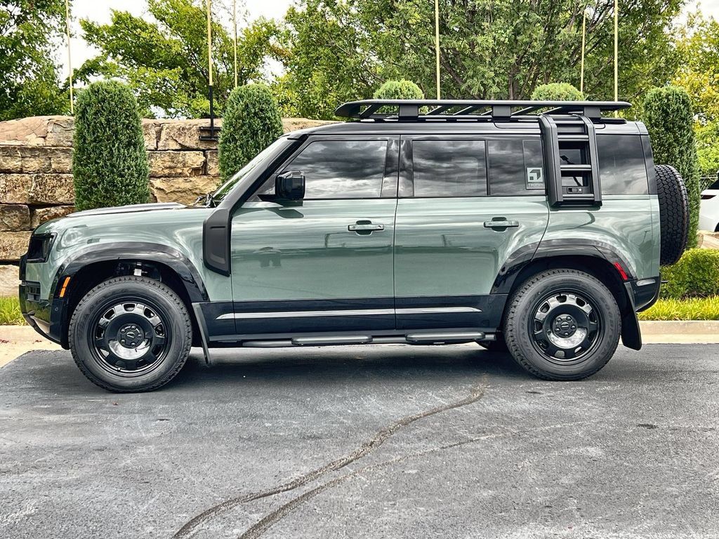 New 2026 Land Rover Defender 110 AWD/4WD image 2